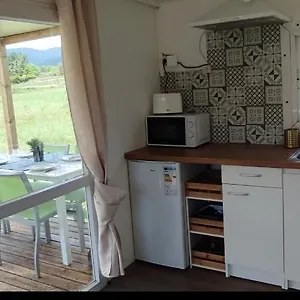 Camping Au Pied Du Luberon France